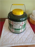Tam o shanter fiberglass insulated jug