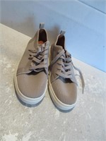 NEW WOMENS  LUCKY BRAND SHOES SIZE 8M