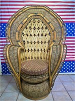 King Cobra Peacock Wicker Chair