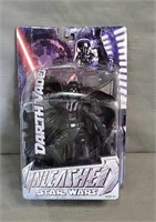 2005 Hasbro Darth Vader Unleashed Action Figure