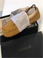 L. B. Evans Slippers / Shoes - Size 9 M