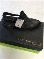 Very Volatile L A Shoes - Size 7
