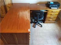 OAK L SHAPED DESK AND CHAIR