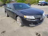 2011 LINCOLN MKZ / TITLE