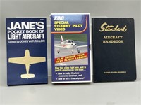 Lot: Pilot Flight Handbooks