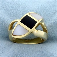 Mother of Pearl and Onyx Ring in 14K Yellow Gold