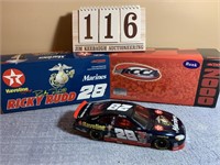 2000 #28 Ricky Rudd  Armed Forces Marines BANK