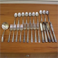 Towle Candlelight Twenty Five Piece Sterling Silve