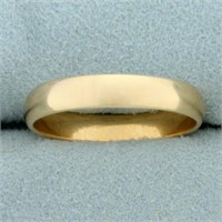 Mens Wedding Band Ring in 14K Yellow Gold