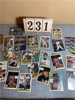 (29) Cal Ripken Jr. Baseball Cards