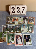 (14) Roger Clemons Baseball Cards