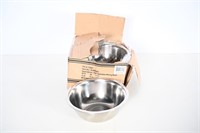 NIB 3 Qt Stainless Mixing Bowls Box Of 24