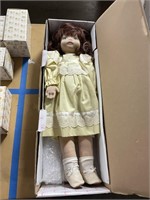 Show stoppers doll in box