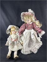 2 Dolls