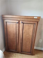 HANGING BAR CABINET AND CONTENTS