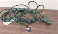 Green 20 ft extension cord w/ 3 outlets