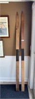 Pair of Early Oak Downhill Skis