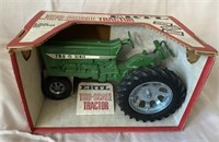Tru-Scale Toy 890 Green Tractor in Box 1/16 NIB