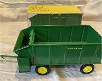 John Deere Toy Chuck Wagon by Ertl Ice Cream Box