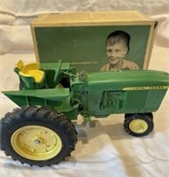 John Deere Toy 3020 Tractor by Ertl Boy Box 1/16