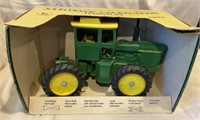 John Deere Toy 7520 4WD Tractor by Ertl in Box