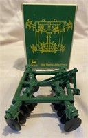 John Deere Toy Disk Harrow Argentina in Green Box