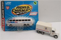 Ertl US mail truck and Road Champs 1:87 scale die