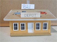 Pine Creek Village Collection Depot 6 1/2in