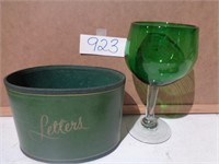Emerald Large Wine Glass 16oz 8in tall