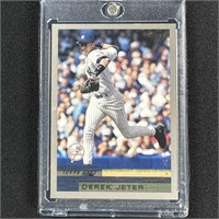 2000 Topps #15 Derek Jeter Baseball Card