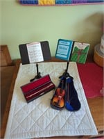 Miniature instruments violin and flute