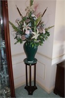 Green Marble Plant Stand With Flowers