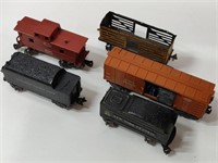 5 TRAIN CARS