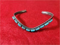 Vintage Bracelet w/ 10 small Turquoise Color Stone