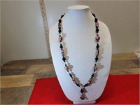 Vintage Beaded Necklace  aprox 18" long