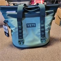 Yeti Hopper M30 cooler bag