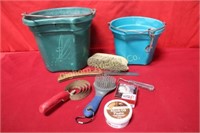 Flat Side Buckets w/ Grooming Tools & Accessories