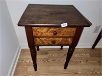 BEAUTIFUL END TABLE ALL WOOD