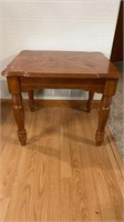 End table 21.5" high 26" long 22.125" wide