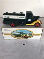 Hess Truck: 1982 – The First Hess Truck
