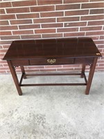 Bassett Sofa Table With Drawer