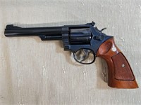 Smith & Wesson 19-3 357 Mag 6 Shot revolver