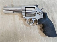 Smith & Wesson 586 357 Mag Revolver