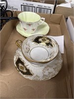 Tea cup and saucer lot