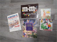 LOT OF CHILDRENS BOOKS COUNTING ALPHABET