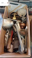 OIL SQUIRT CAN LOT AND ASSORTMENT OF TOOLS-
