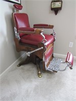 antique oak koken barber chair (very nice)