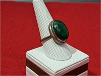 Vintage .925 Ring w/ Deep Green Stone sz 11 3/4