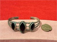 Vintage Bracelet w/ Black Onyx like Stones
