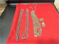 (2) Necklaces & Necklace & Earring Set